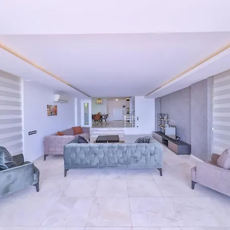 Hill Side 2 In Center Villa *