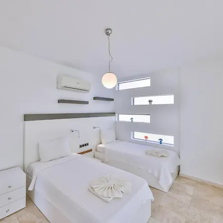 Hill Side 2 In Center Kalkan
